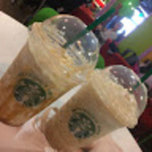 Meet your Posher, Leah